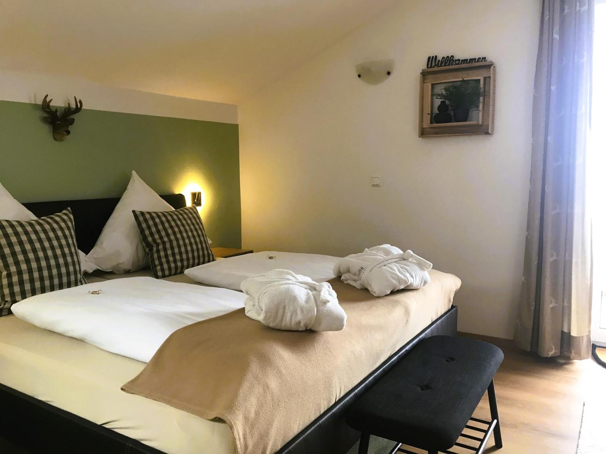 Zur Neuen Post Landgasthof Herzogsreut Luaran gambar